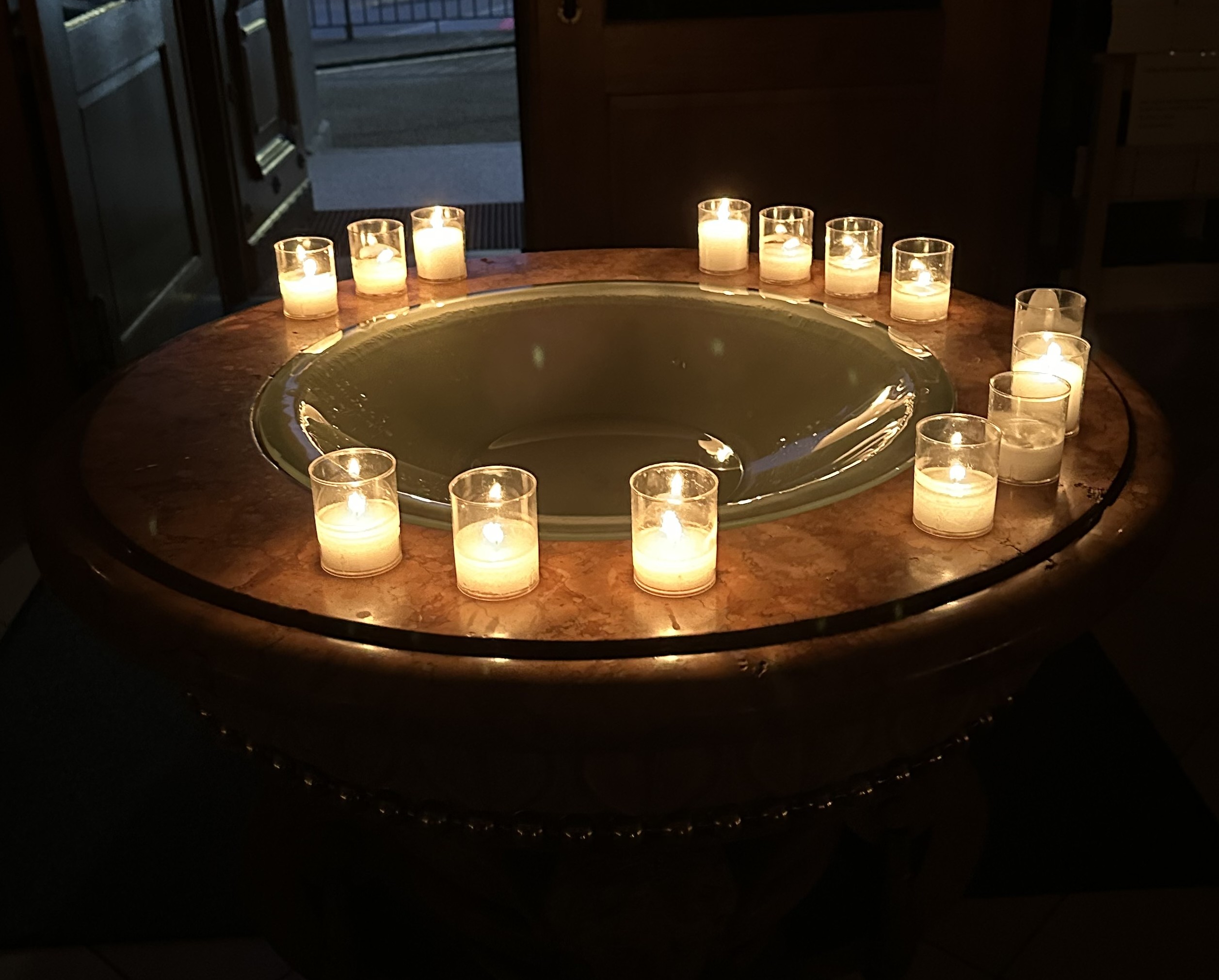 Rorate-Feier - Gemeinsam Licht schenken und empfangen